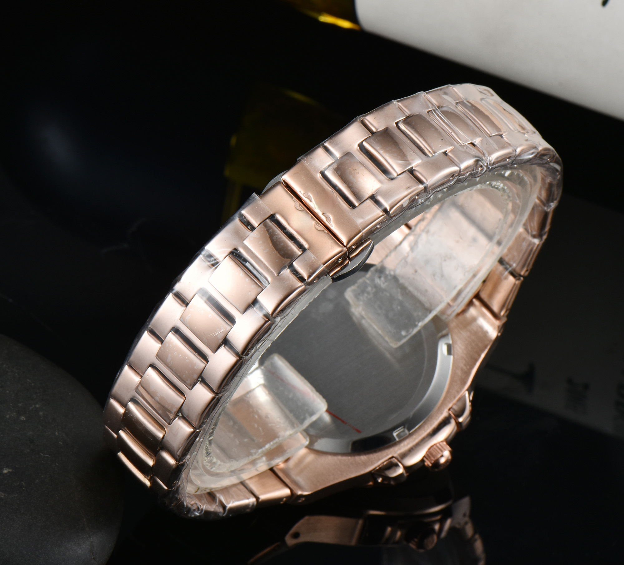 Top-grade brand U1 AAA Luxurys PP Watches classic 5711 wristwatches quartz Movement Watche Automatic Date Wrist Men lady Luxury ERUY Watches montre de luxe