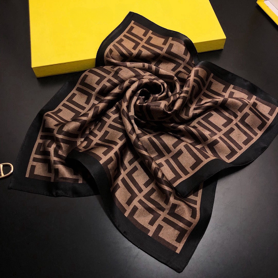 Luxury 100 Silk Scarf Designer Scarf 2024 New Small Scarf Womens Scarf Fashion Classic Silk Small Scarf Thin Top Brand 5555cm Scarf Wholesalenb