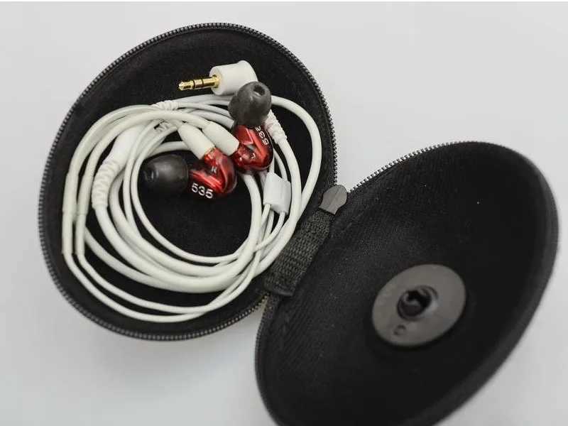 Headsets SE535 Hi-fi stereo earbuds SE 535 Noise Canceling 3.5MM In ear Earphones Separate Cable earphone red brown J240123