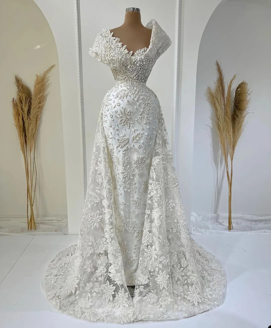 Fancy Mermaid Bridal Gowns Sheer Neck Lace Appliques Pearls Wedding Dress Custom Made With Overskirts Bride Dresses Vestido De Novia 0219
