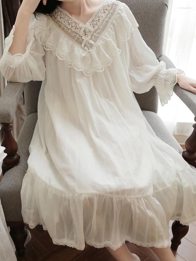 Women's Sleepwear Women Night Dress Pure Cotton Embroidery Lace V-neck Vintage Princess Victorian Nightgowns Peignoir Fairy Pamas