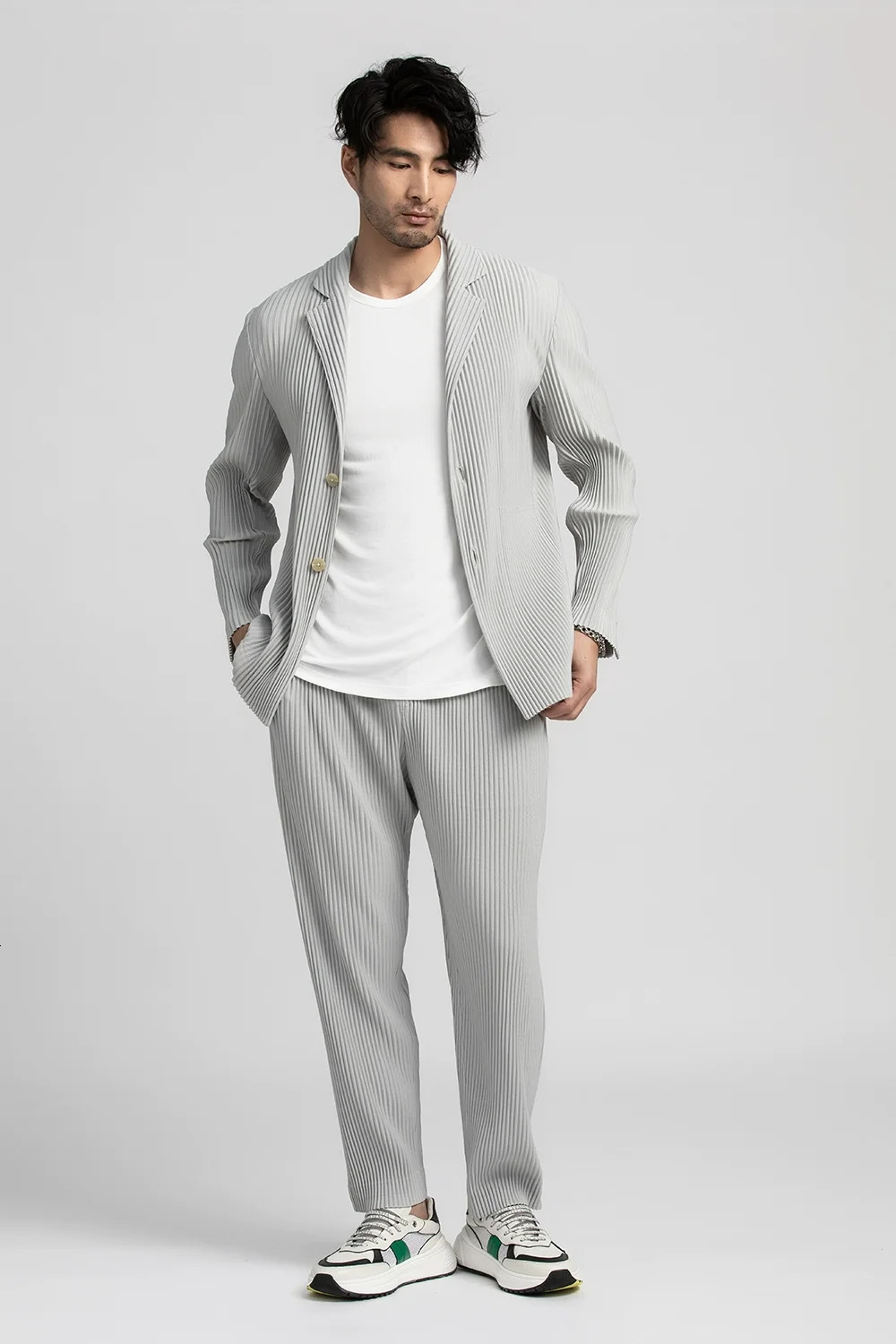 Miyake Pleated Pants For Men Casual Japanese Streetwear Fashion Style Trousers Baggy Wild 240122
