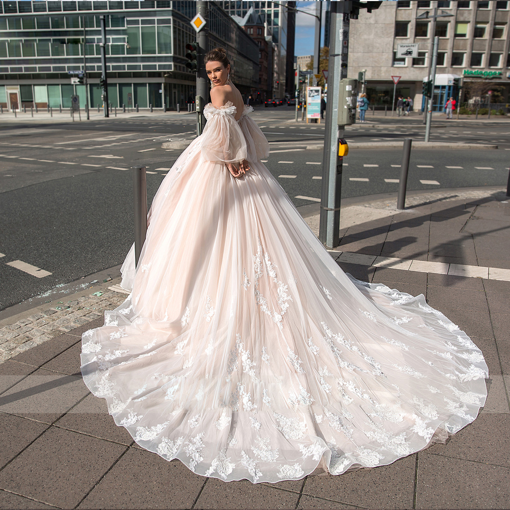 Romantic Ball Gown Wedding Dresses 2024 Sweetheart with Lace Appliques Beaded Bridal Dress Detachable Sleeve Tulle vestidos de novia