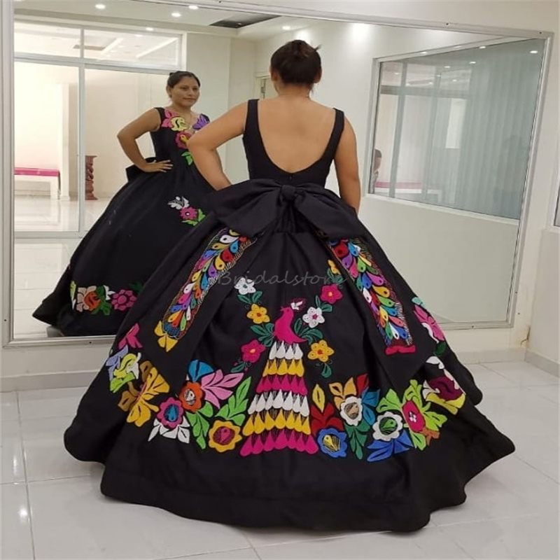 Gorgeous Mexican Quinceanera Dresses With Colorful Embroidery Fifteen Birthday Dress Vestido De Xv Debutante Backless Gothic Robe De Mariage Sweet 16 