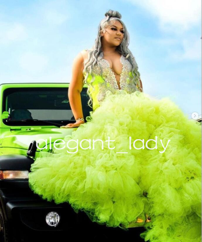 Lemon Green Sparkly Prom Ceremony Dresses for Women Luxury Diamond Crystal Ruffles Skirt Evening Gown vestidos de fiesta