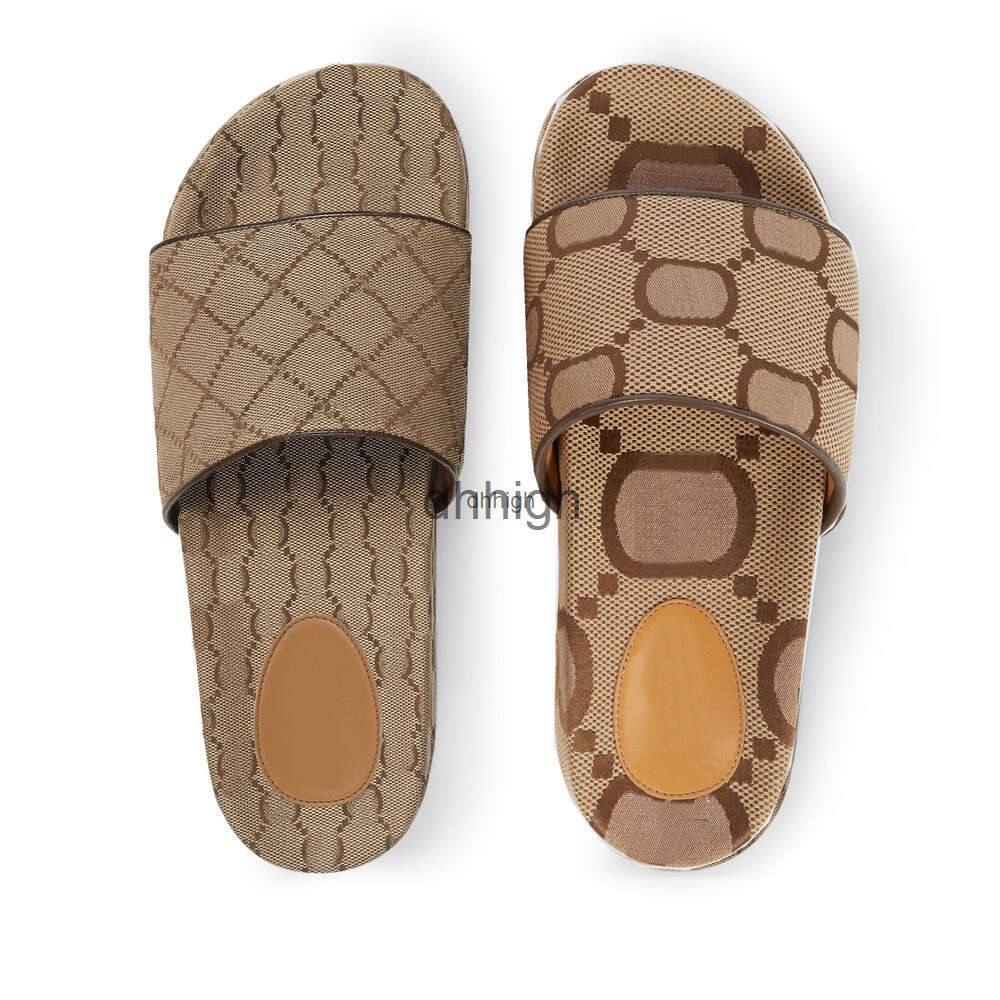 designer slippers platform sandals fashion Italian luxury womens mules maxi mens sports pool slides beach loafers indoor flip flops