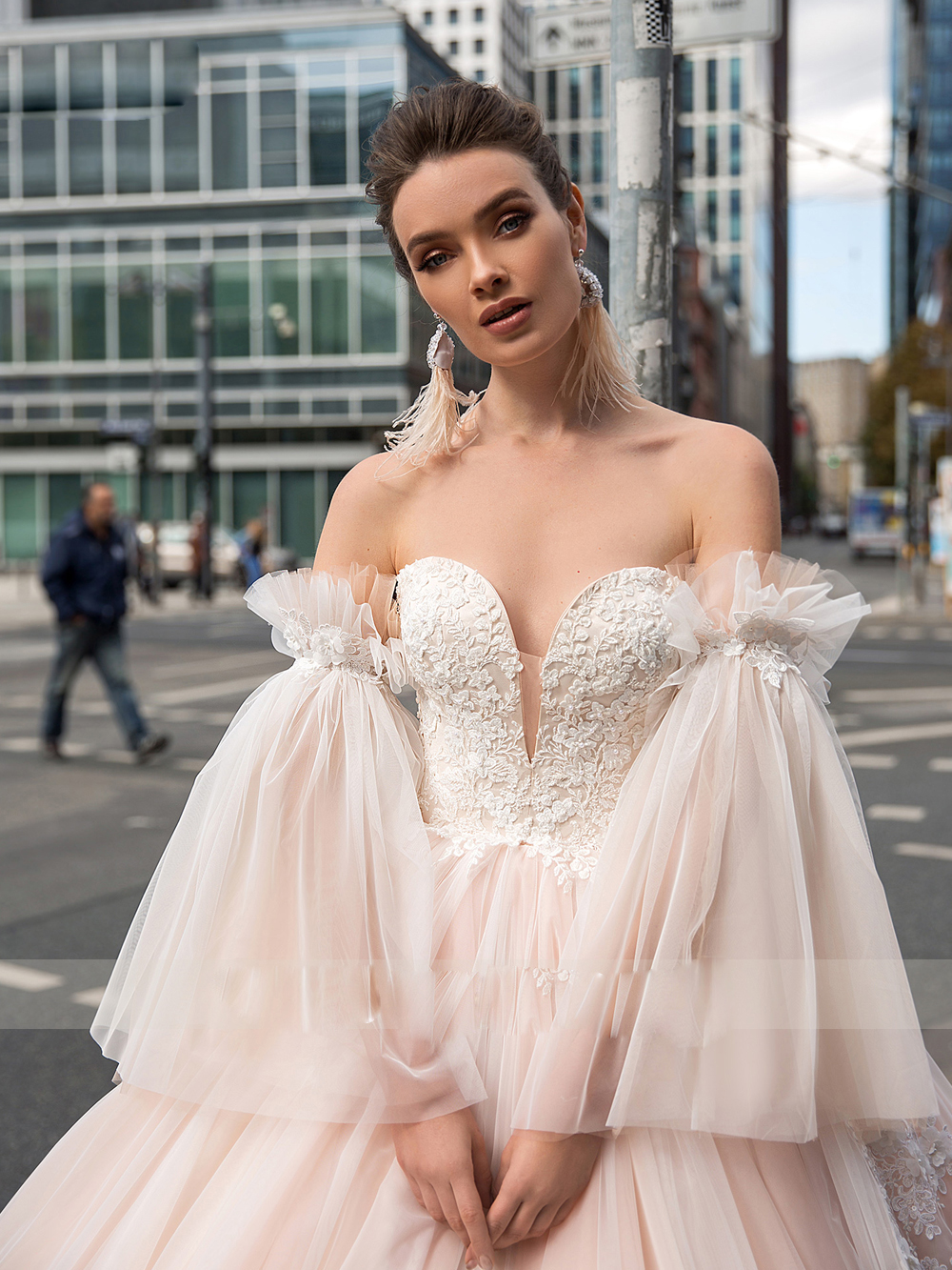 Romantic Ball Gown Wedding Dresses 2024 Sweetheart with Lace Appliques Beaded Bridal Dress Detachable Sleeve Tulle vestidos de novia