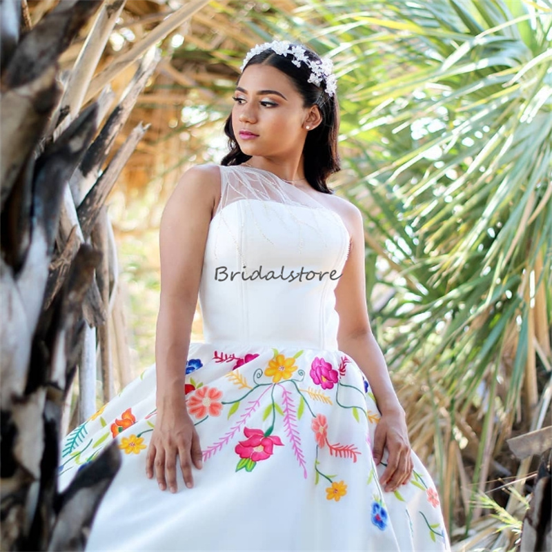 Colorful Mexican Emboridery Wedding Dress Sexy One Shoulder A Line Celtic Gatsby Bridal Dress White Tulle Country Bride Bohemian Robe De Mariee V Neck