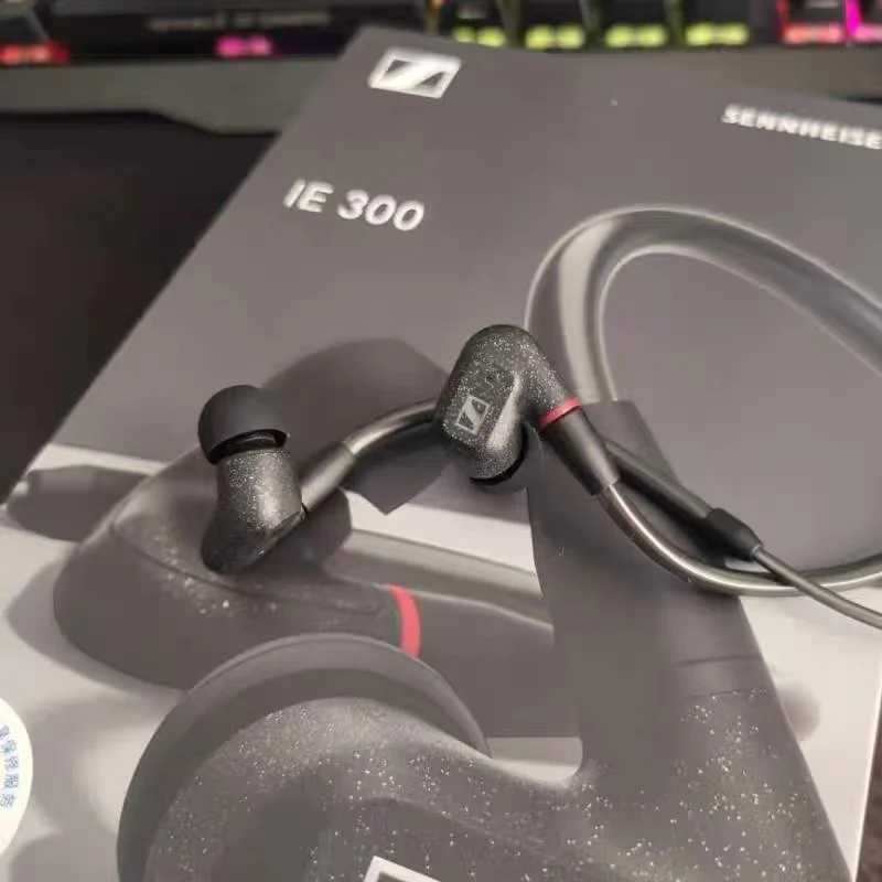Headsets High Quality DIY IE300 In-Ear Hi-Fi Eeadphones IE300 Wired Headphones HIFI Headphones Sports Earbuds Soundproof Detachable Cable J240123 - view 6