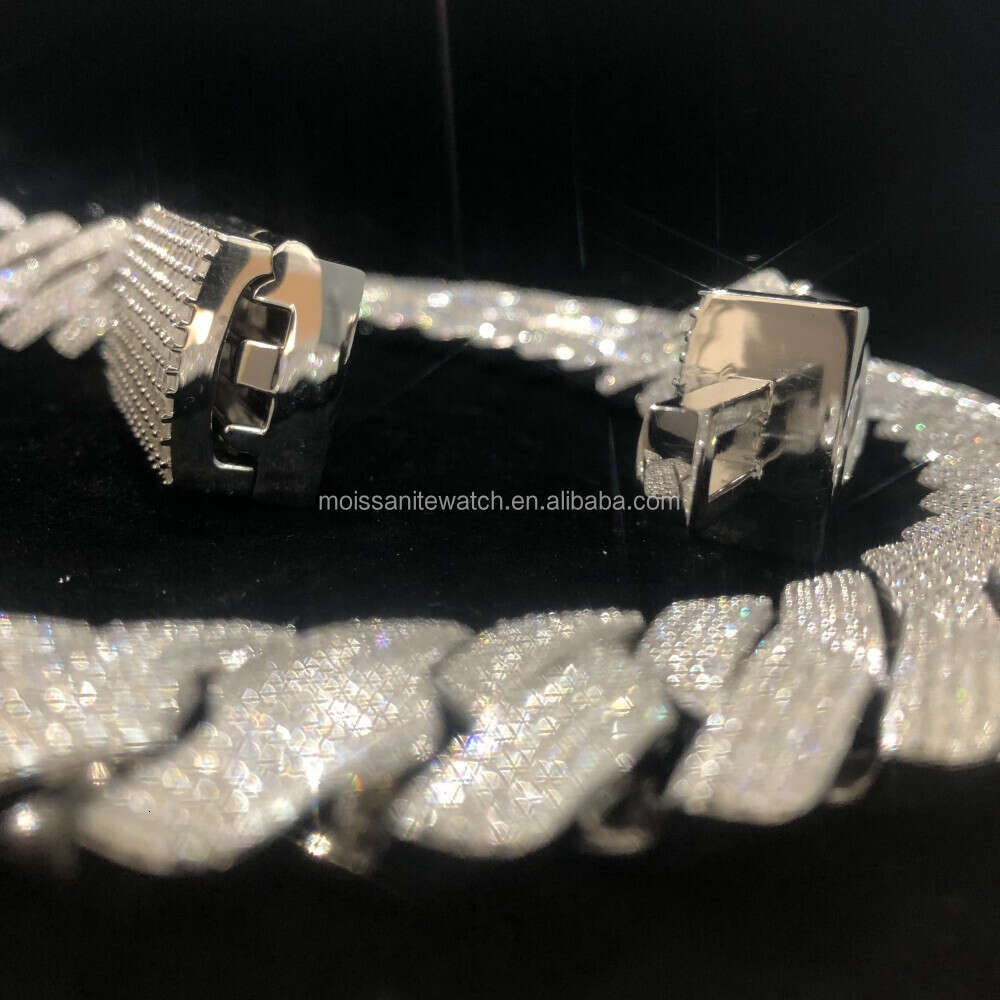 4 Lines of Ice Moissanite Necklace d Color Moissanite Cuban Chain Thick Chain 20mm 700g Custom Hip Hop Cuban Chain Necklace