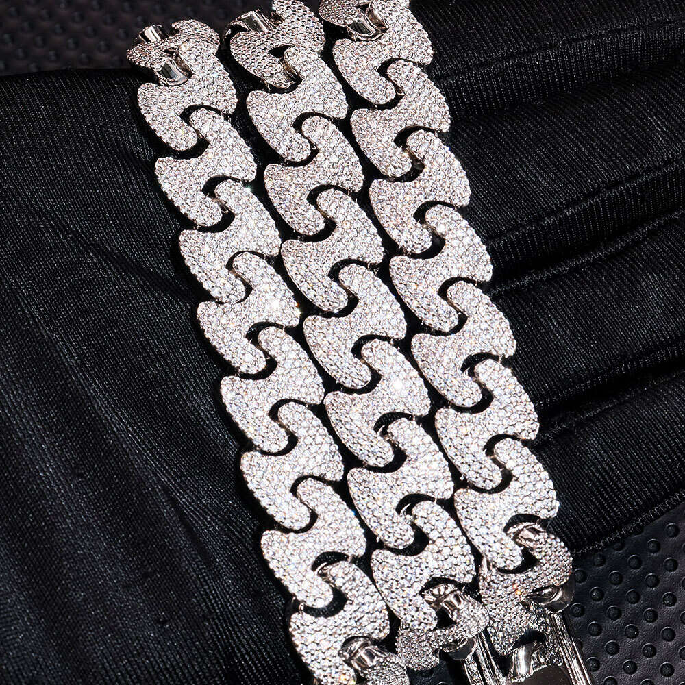 Wholesale Hip Hop Jewelry Moissanite Vvs Silver Plated 11mm Cuban Link Chain for Men Women Life