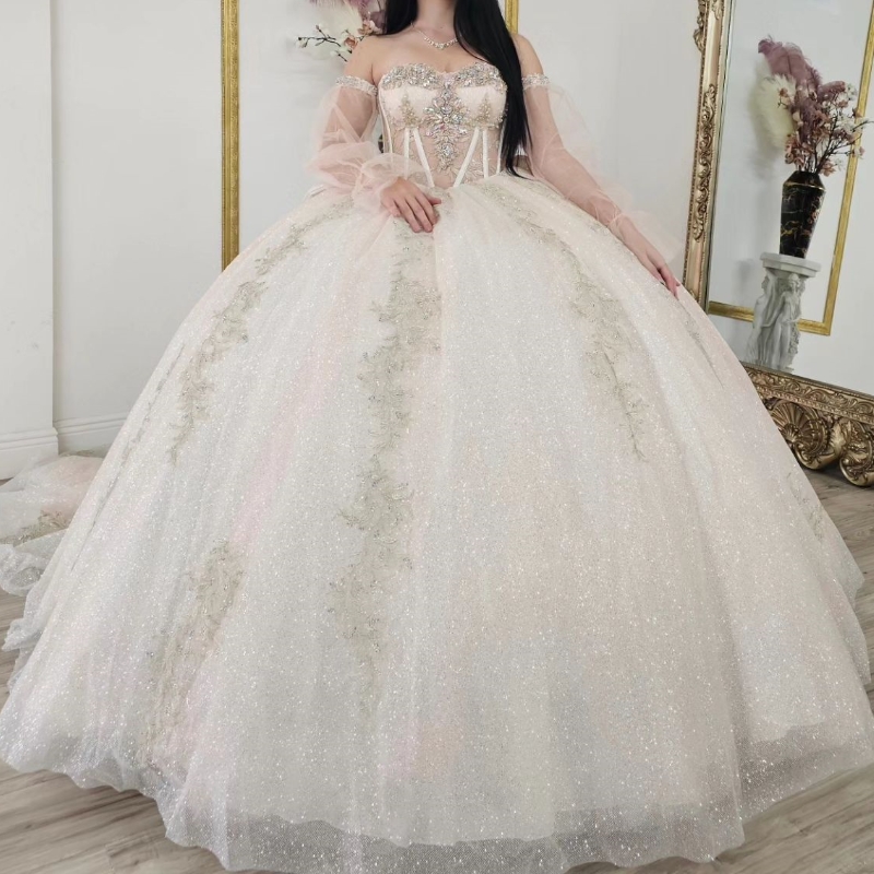 Ivory Puffy Princess Quinceanera Dresses 2025 Vestidos De Anos Lace Applique Beads Pageant Girls Sweet 15 16 Birthday Party Formal
