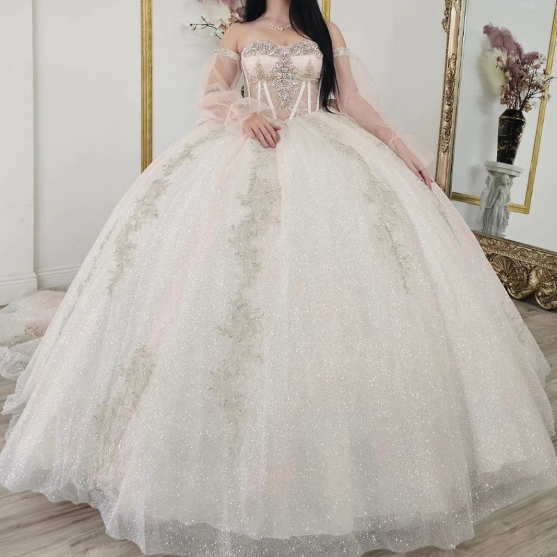 Ivory Puffy Princess Quinceanera Dresses 2025 Vestidos De Anos Lace Applique Beads Pageant Girls Sweet 15 16 Birthday Party Formal