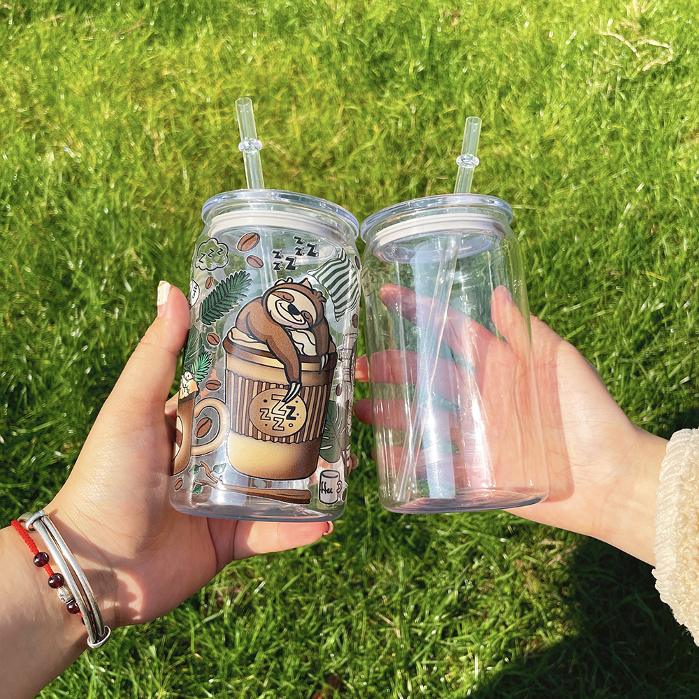 Recyclable ready to ship unbreakable clear transparent PET plastic acrylic 16oz beer glass soda can with pp lid and straw for UV DTF transfer,sold by 