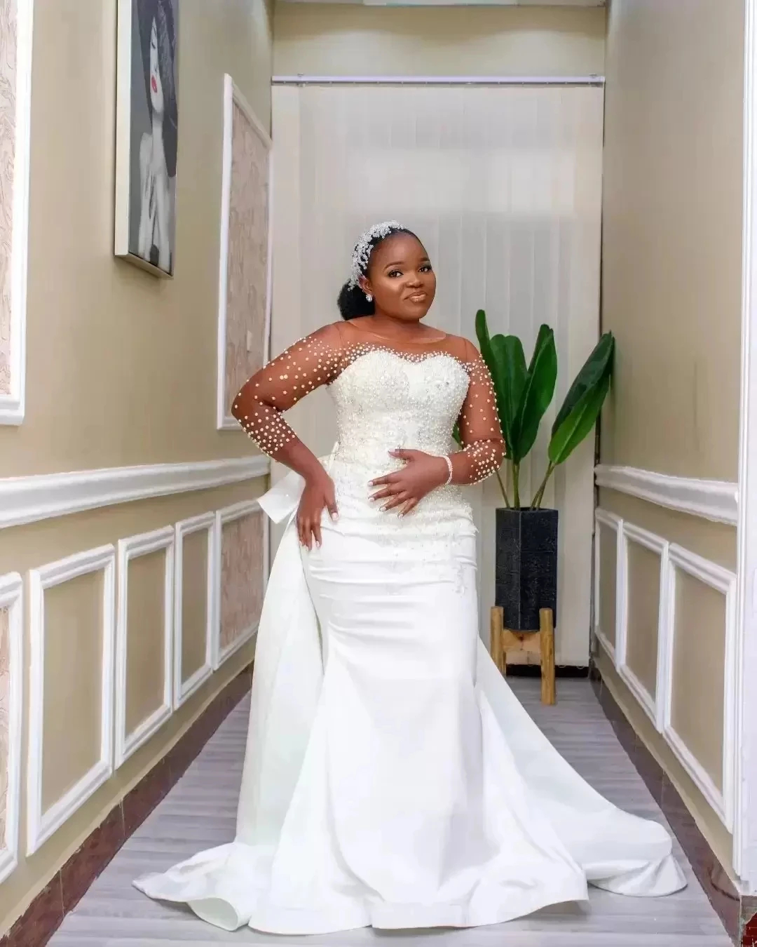 Arabic African Mermaid Wedding Dresses Pearls Beaded Nude Long Sleeves Illusion O-Neck Lace Appliques Elegant White Bridal Gowns With Detachable Bow S