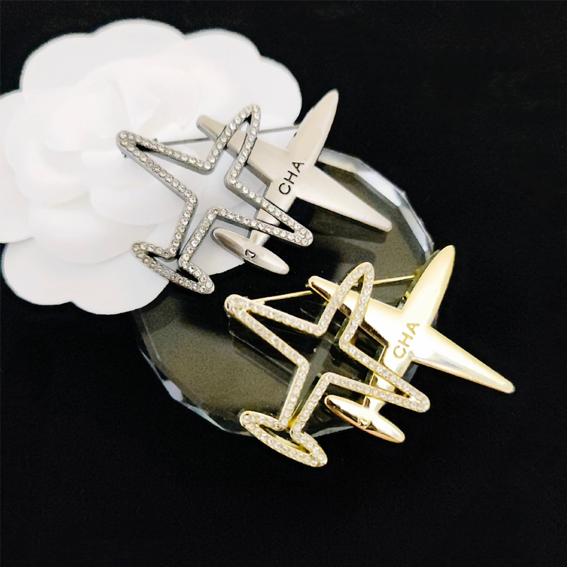 Hollow Rhinestone Airplane Brooch with Stamp Women Men Letter Aircraft Brooch Suit Lapel Pin Silver Gold