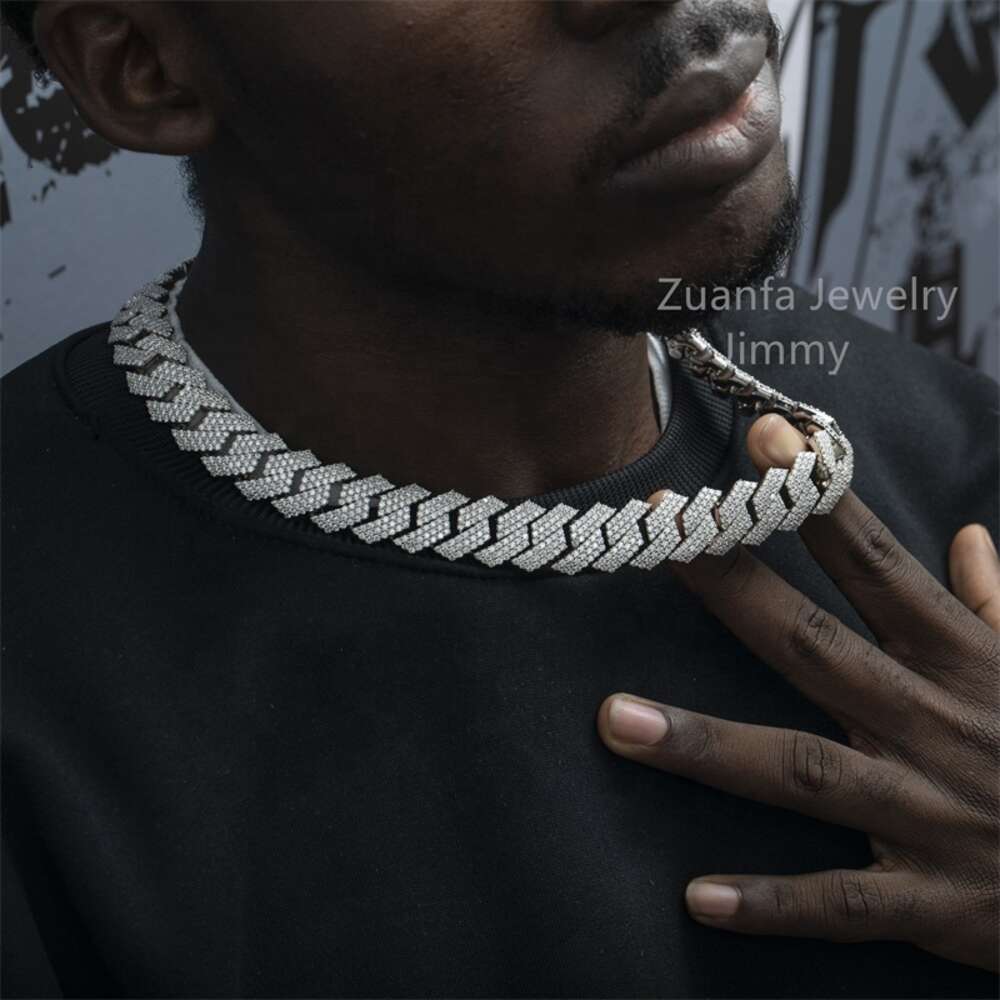 Custom Made 19mm 3row Fl Moissanite Gra Certififcates Customized Name Lock Iced Out Miami Cuban Link