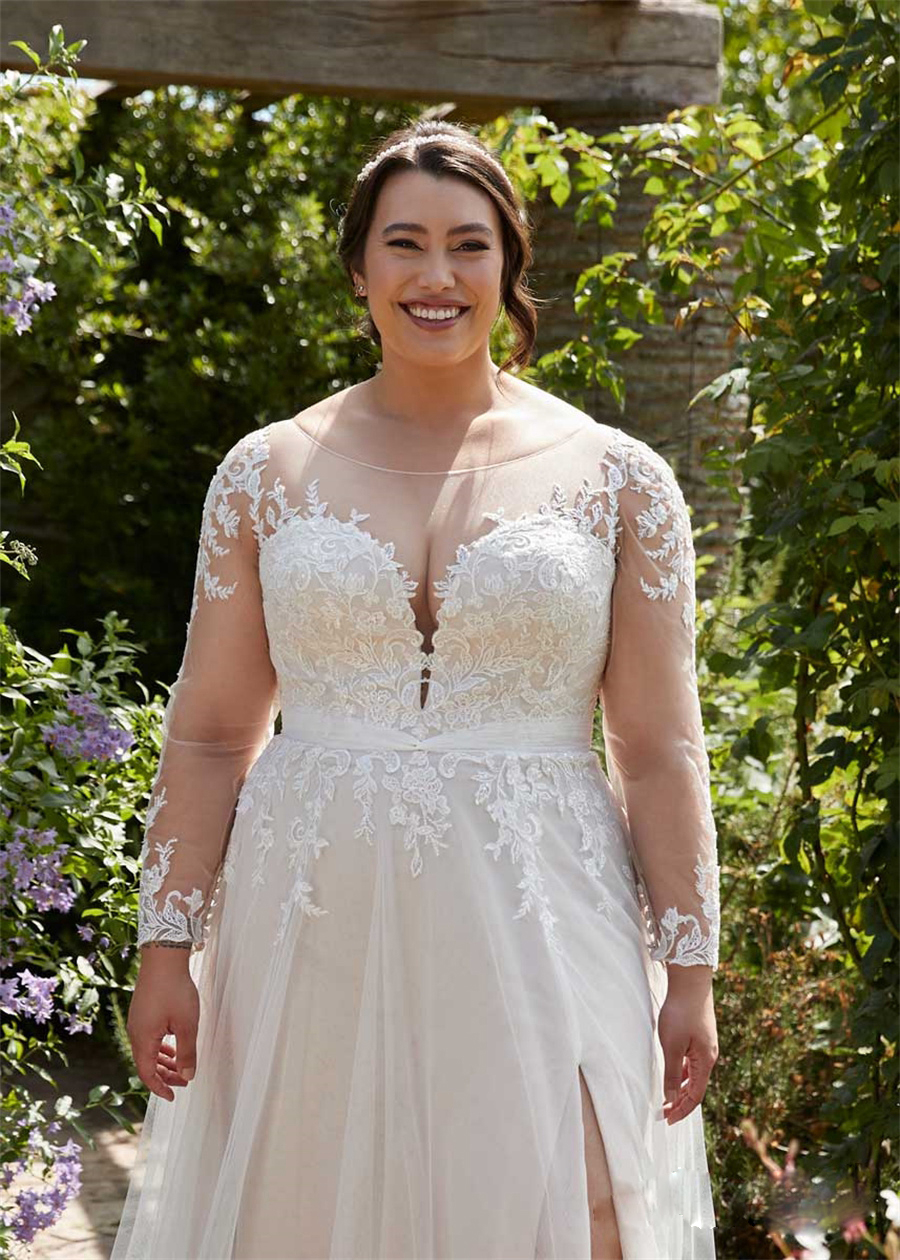 High Slit Oversizes Wedding Dresses Scoop Neck Long Sleeve Bridal Dress Button Back with Lace Appliques Mariage for Bride