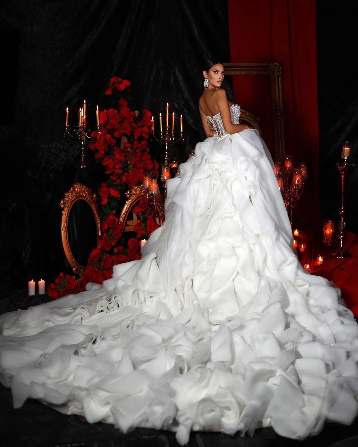 Urious Mermaid Wedding Pearls Beaded Strapless Overskirts Bridal Gowns Tiered Train Side Split Bride Dresses Custom Made 0219