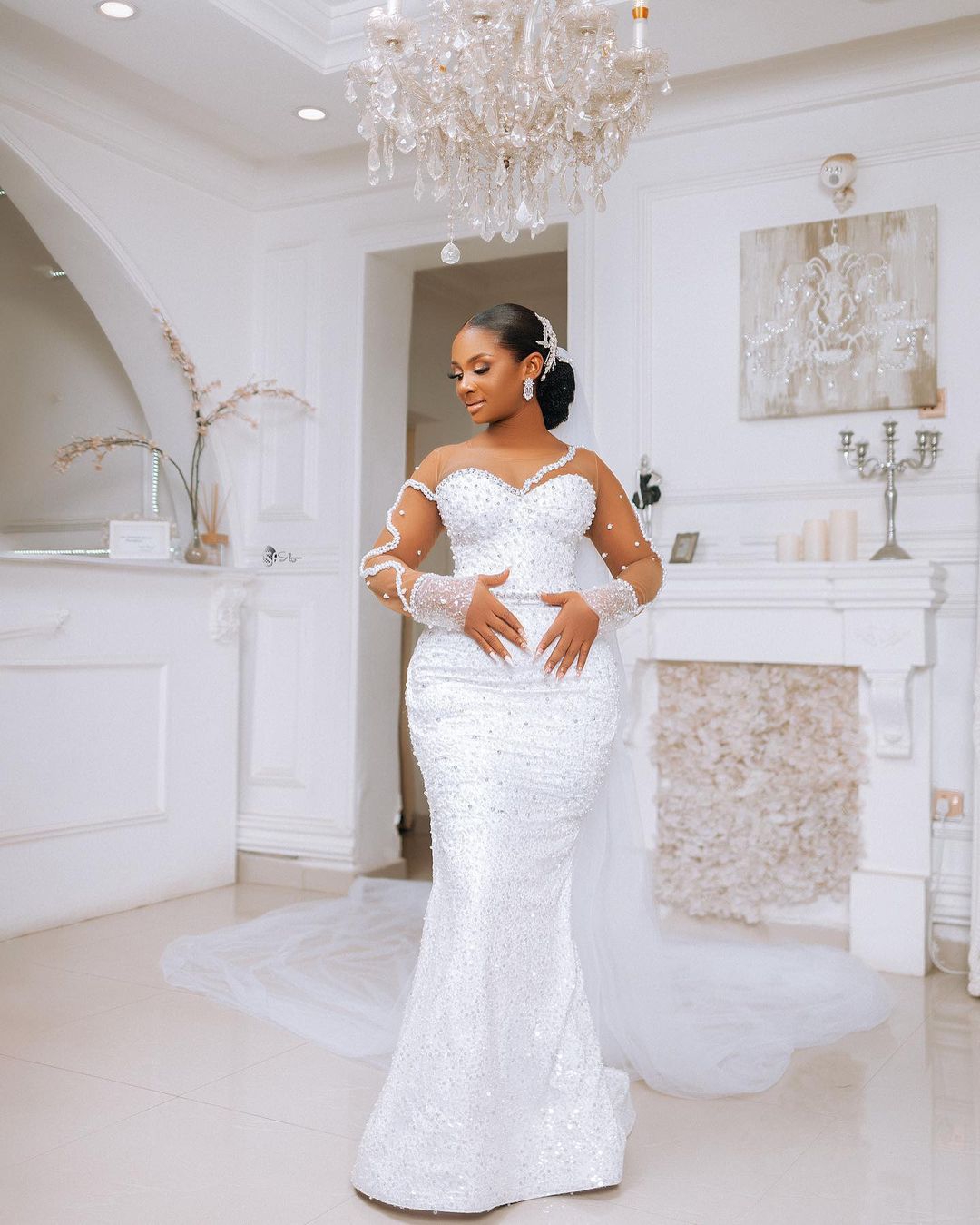 Glamorous Pearls Crystal Mermaid Wedding Dresses Sheer O Neck Bridal Gowns Sequins Ruffle Train Bride Dress Custom Made Plus Size