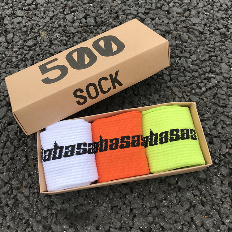 Men's Socks Skateboard Fashion Men's Letter Printed Socks Sports Socks Hip Hop Style Stockings