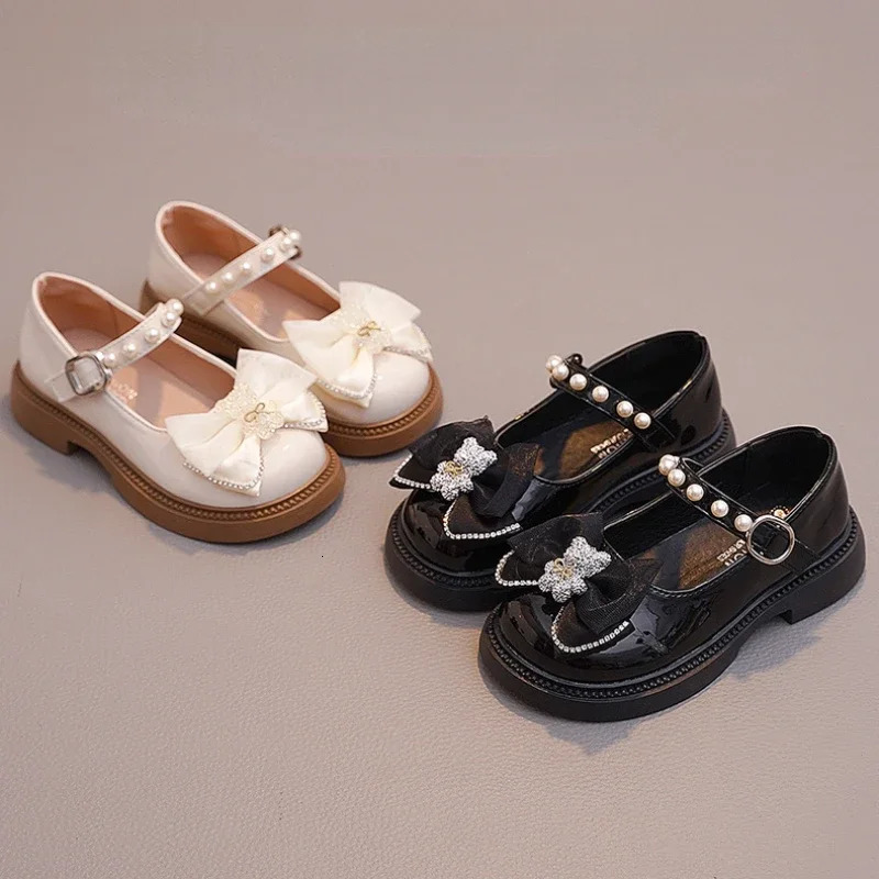 Children Leather Shoes for Girl Glossy Simple School Versatile Shoes Kid Non-slip Thick Soled Fashion Black Bear Shoes 240118