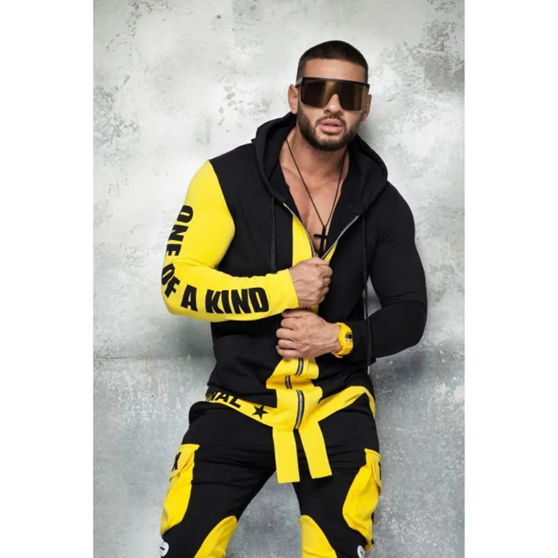 ZOGAA Hip Hop Men's Cool Hoodies Set 2 Piece Sweatsuit Hooded Jacket and Pants Jogging Suit Tracksuits 240126