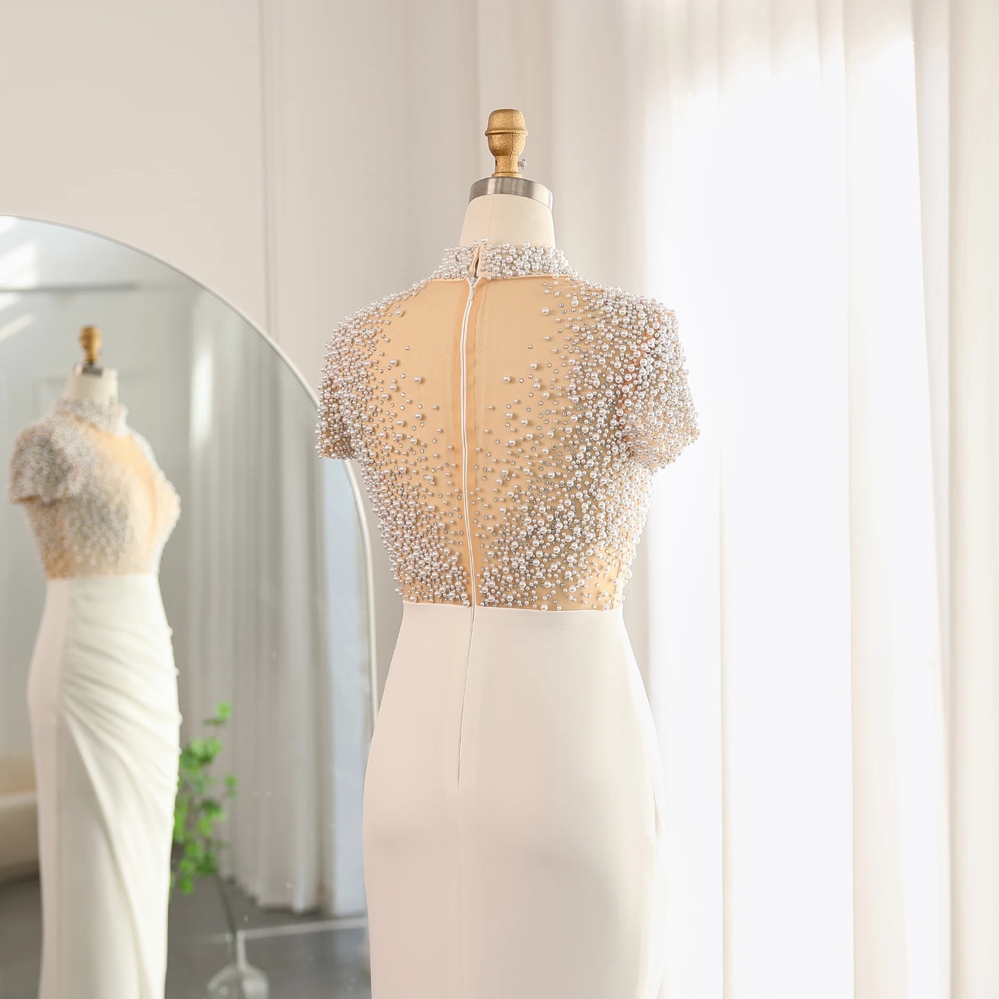 Elegant 2024 Evening Formal Dress High Neck Beaded Pearls Short Sleevevs Women Soft Satin Prom Party Gowns Birthday Wear Arabic Dubai Robe De Soiree