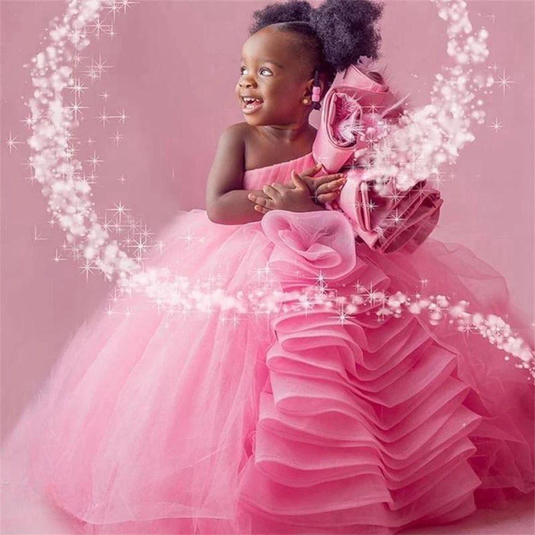 African Pink Flower Girl Dresses One Shoulder Tiered Tulle Organza Flowergirl Dresses Feather Decorated Tiered Tulle Girls Birthday Party Gowns for Bl