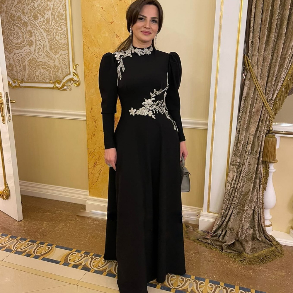 Black Formal Dresses 2024 High Neck Long Sleeve Beaded Muslim Evening Gown Floor Length Satin Arabic Dubai Womens Prom Gowns 326 S S