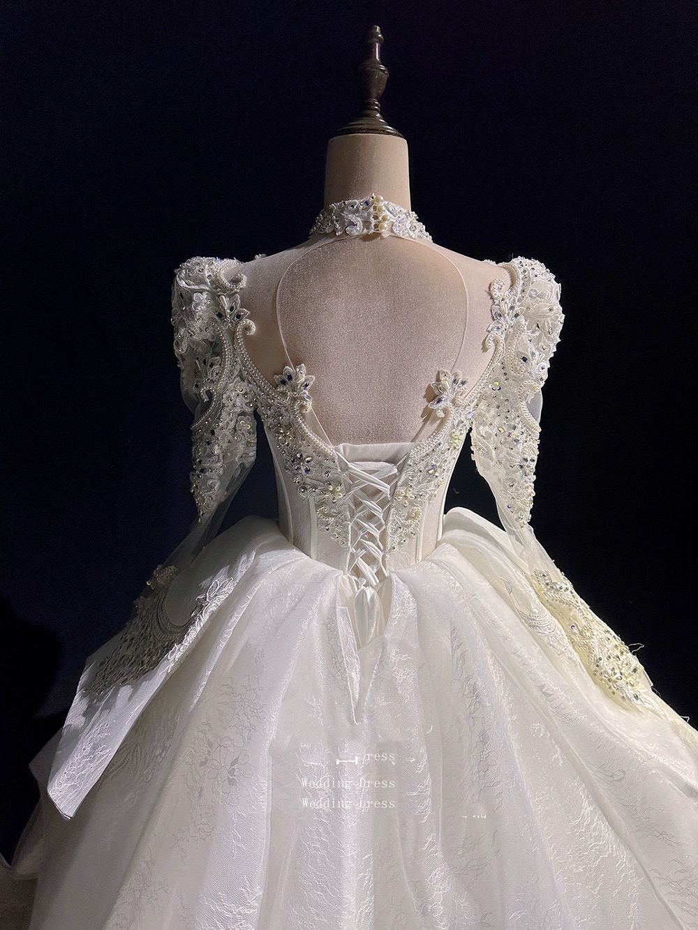 A E Arabic Dresses New Designer Top Quality Ball Gorgeous Sweep Train Crystals Pearls Beaded Wedding Gowns Lace Appliques Bridal Gown Ppliques 6660306