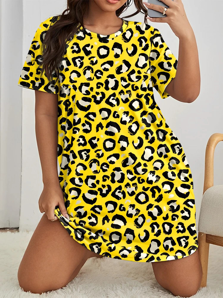 Women's Plus Size Soft Heart Print V Neck Sleep Tee Dress - Breathable and Colorful 240129