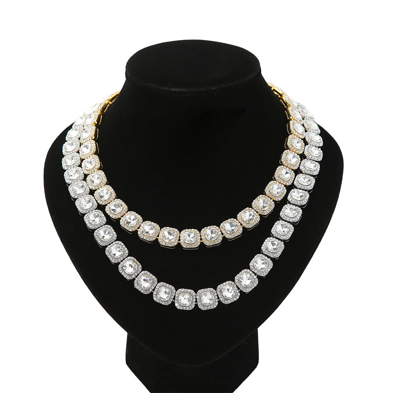 Hip hop Personality Men And Women Necklace Rock Sugar Diamond Choker Necklace Alloy Rhinestone Cuban Chain Necklaces