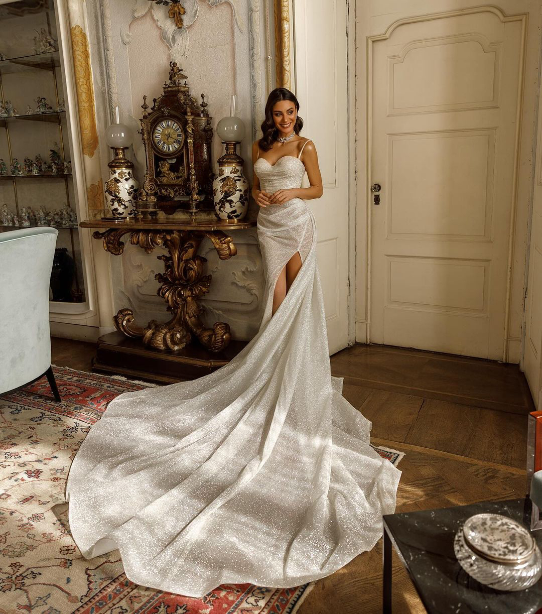 Simple Mermaid Wedding Dresses Spaghetti Straps Bridal Gowns See Through Shiny Side Split Custom Made Sweep Train Bride Dresses