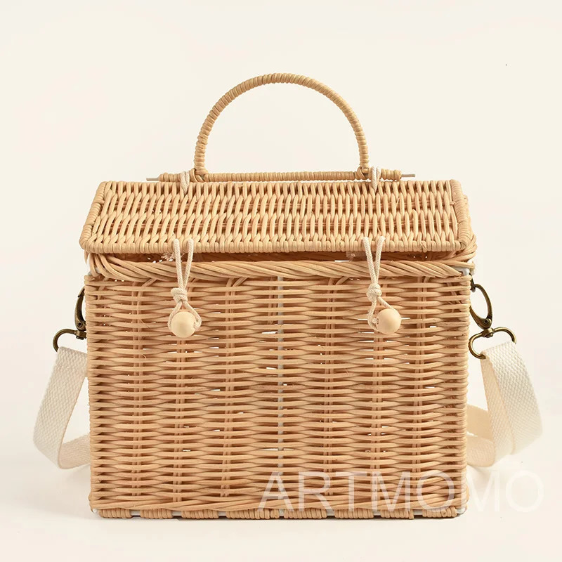 Creative House Shape Rattan Women Handbags Wicker Woven Shoulder Crossbody Bags Funny Summer Beach Straw Bag Handmade Travel Bag 240118