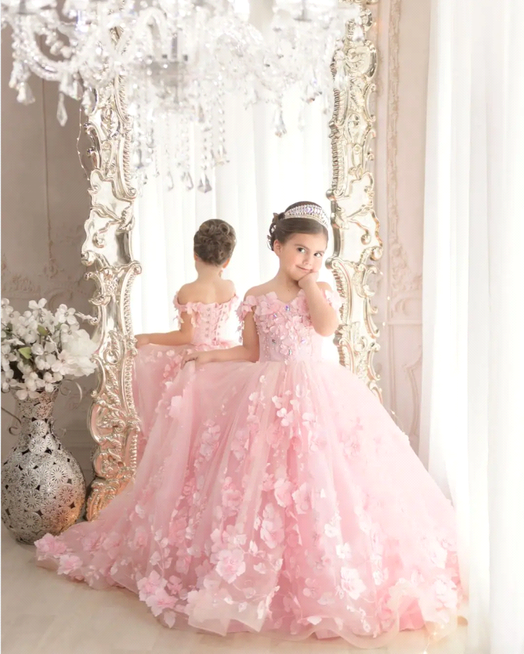 Princess Pink Flower Girl Dresses Elegant Off Shoulder Lace Appliques Hand Made Flowers Formal Kids Birthday Party Gowns Toddler Pageant Dress Bc18094