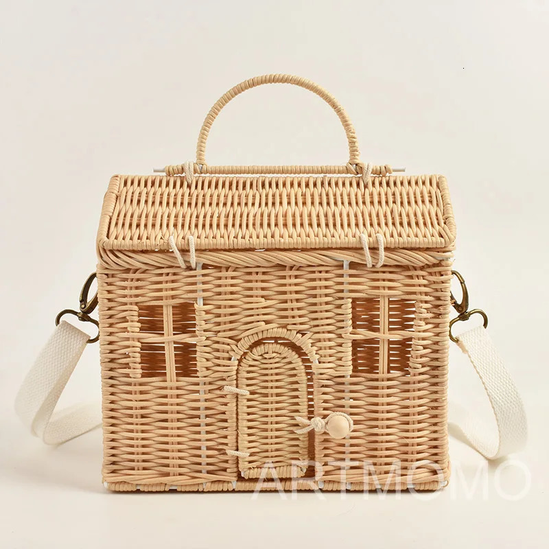 Creative House Shape Rattan Women Handbags Wicker Woven Shoulder Crossbody Bags Funny Summer Beach Straw Bag Handmade Travel Bag 240118