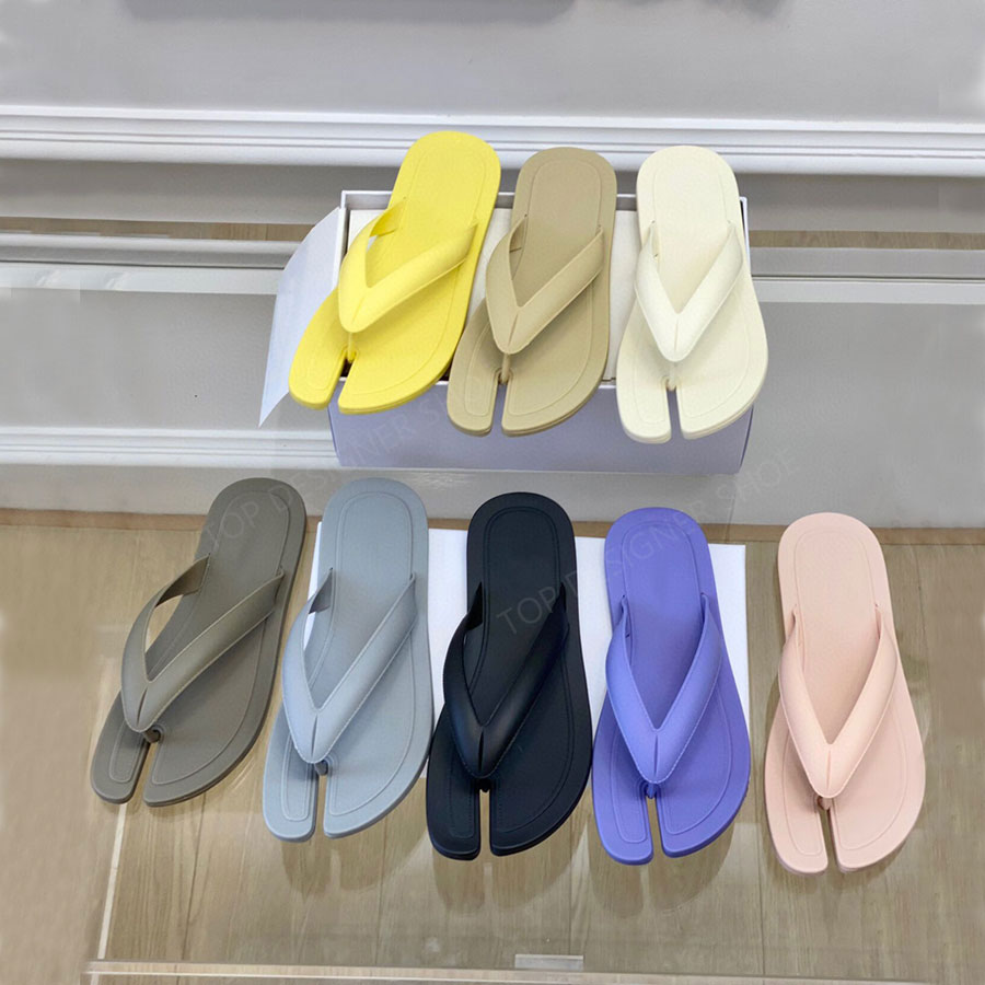 Top quality Rubber flip-flops for women Vacation women's Flat slippers slide Beach sandals Luxury designer flip-flops Walking shoes Factory footwear
