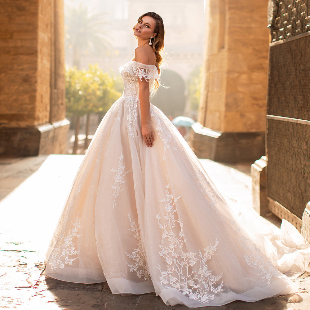 2024 off shoulder retro wedding dresses vintage new lace appliques sweep train bridal backless ball gown beach boho elegant tulle bride vestido de nov
