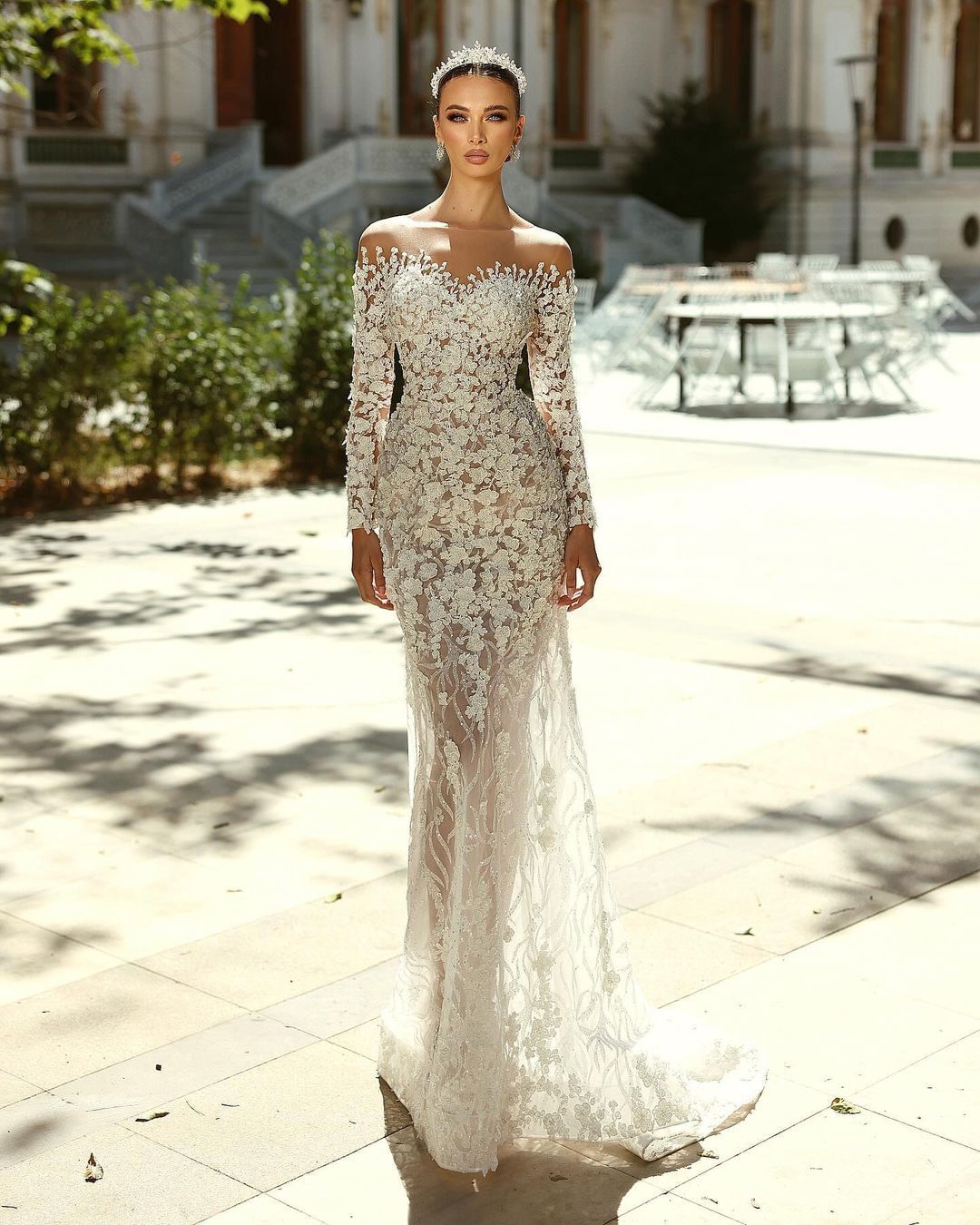 Graceful Off Shoulder Mermaid Wedding Dresses Lace Appliques Bridal Gowns with Overskirts Sequins Custom Made Illusion Bride Dresses
