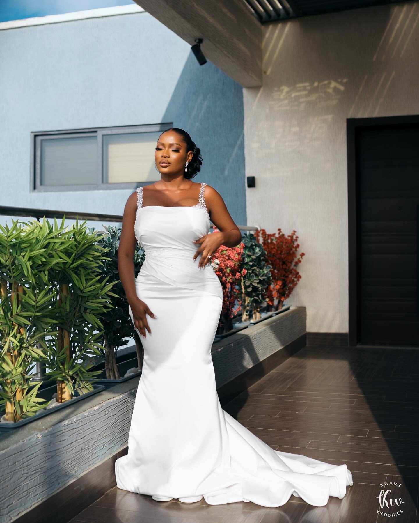 2024 Arabic Aso Ebi Plus Size Mermaid White Wedding Dress Beaded Detachable Train Satin Bridal Gowns Dresses ZJ104