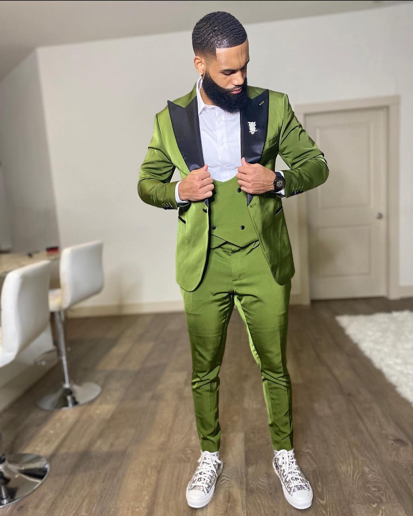 Green One Button Wedding Tuxedos Slim Fit Mens Suits 3 Pieces Sets Peaked Lapel Blazers Formal Suit With Jacket Vest And Pants