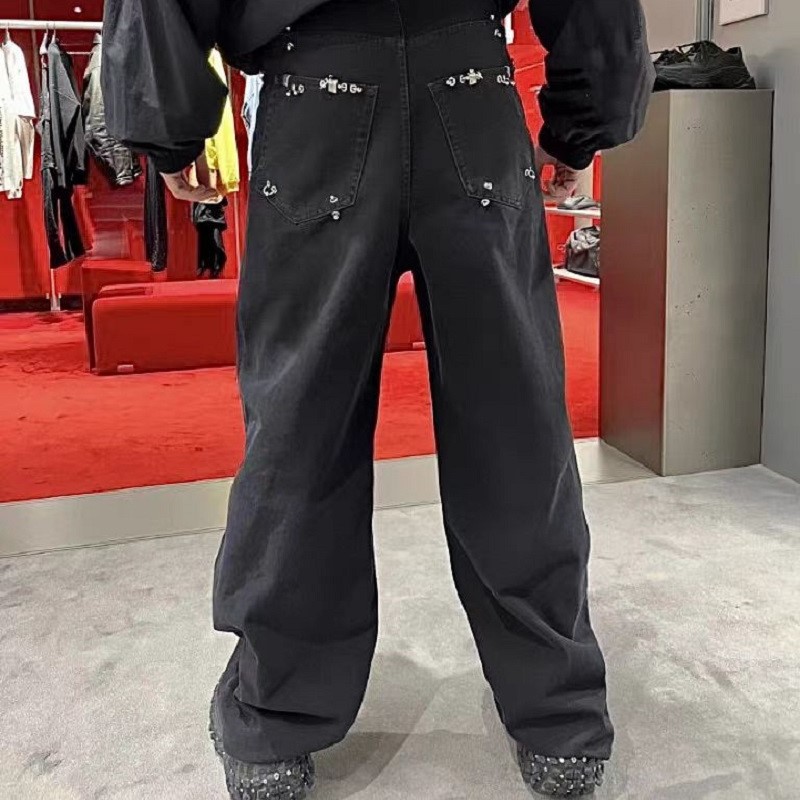 Bale Washed Oversized Rivet Piercing Washed Straight Leg Jeans Loose Men Oversized Jeans With Wide Leg Flared Pants Men Loose Causal Jeans