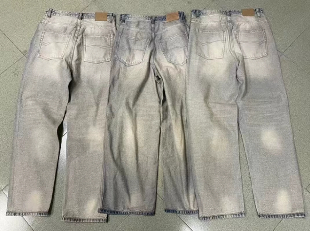 Bale Washed Grey Oversized Fit Men Oversized Jeans With Wide Leg Flared Pants Men Loose Causal Jeans