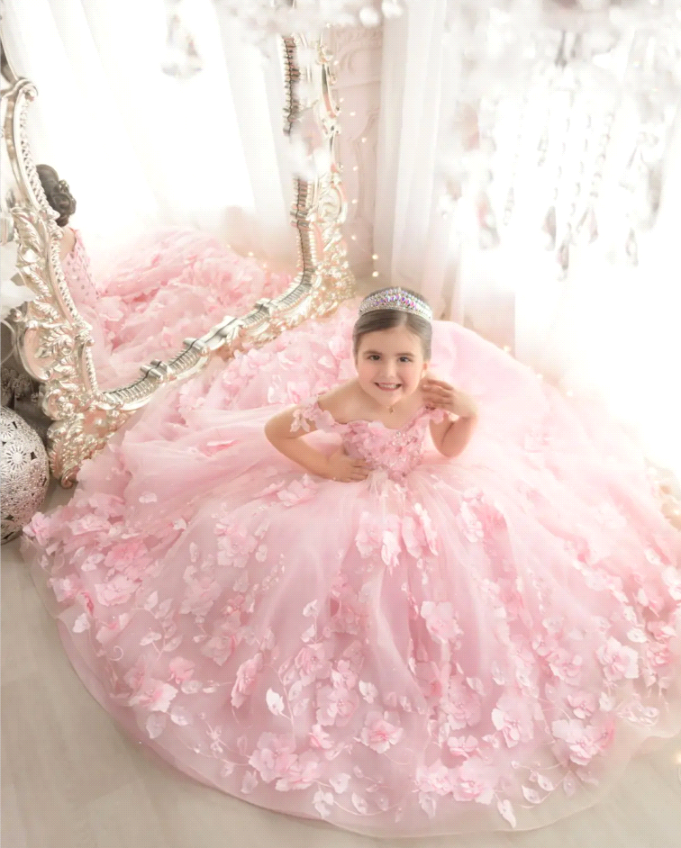 Princess Pink Flower Girl Dresses Elegant Off Shoulder Lace Appliques Hand Made Flowers Formal Kids Birthday Party Gowns Toddler Pageant Dress Bc18094