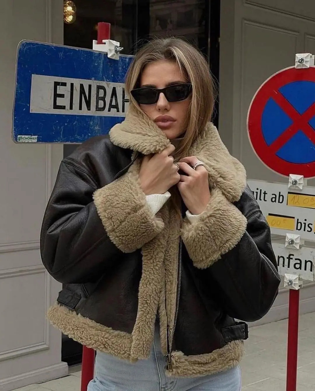 Fashion Lapel Lamb Wool Leather Jacket Women Winter Long Sleeve Zipper Thickened Coat Casual Chic Female Warm Outerwear 240131