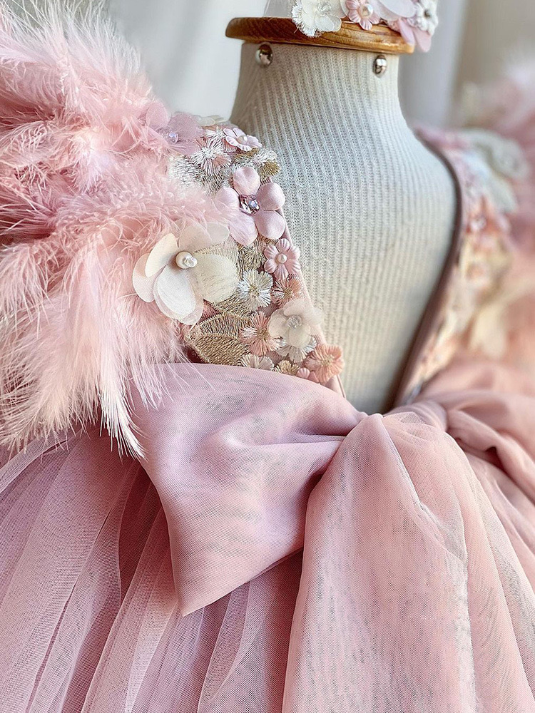 Pink Feather First Holy Communion Dresses Girls 2024 Brand Lace Infant Toddler Pageant Flower Girl Dress For Weddings 3D Flowers Tulle Puffy Birthday 