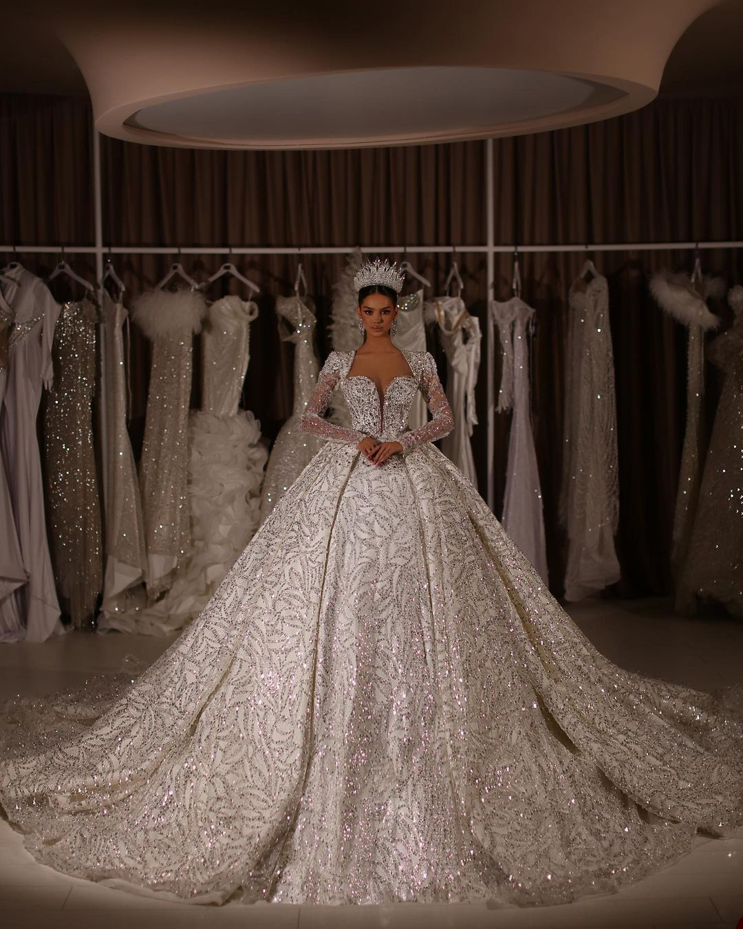 Beaded Wedding Crystal Sequins Deep V Neck Bridal Ball Gowns Princess Long Sleeve Bride Dresses Custom Made Plus Size