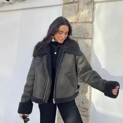 Fashion Lapel Lamb Wool Leather Jacket Women Winter Long Sleeve Zipper Thickened Coat Casual Chic Female Warm Outerwear 240131