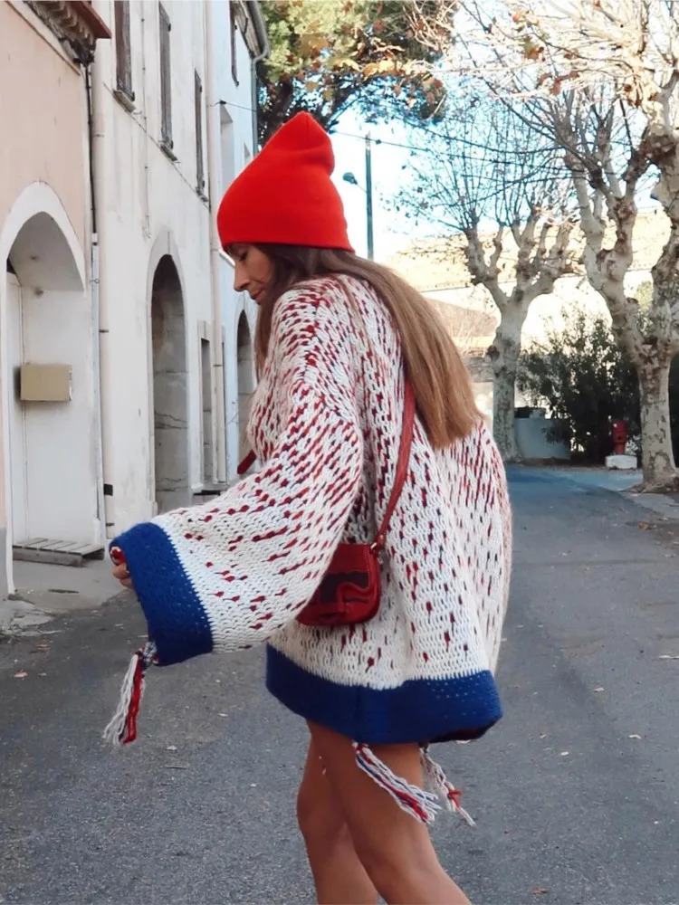 Fashion Contrasting Women Knitted Cardigan Loose Single Breasted V-neck Tassels Sweater Autumn Female Warm Chic Knitwear 240131